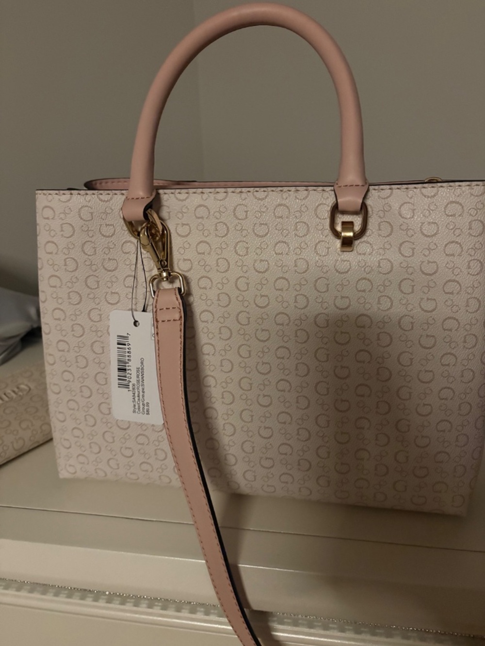 Guess sachel purse - Picture 2 of 6